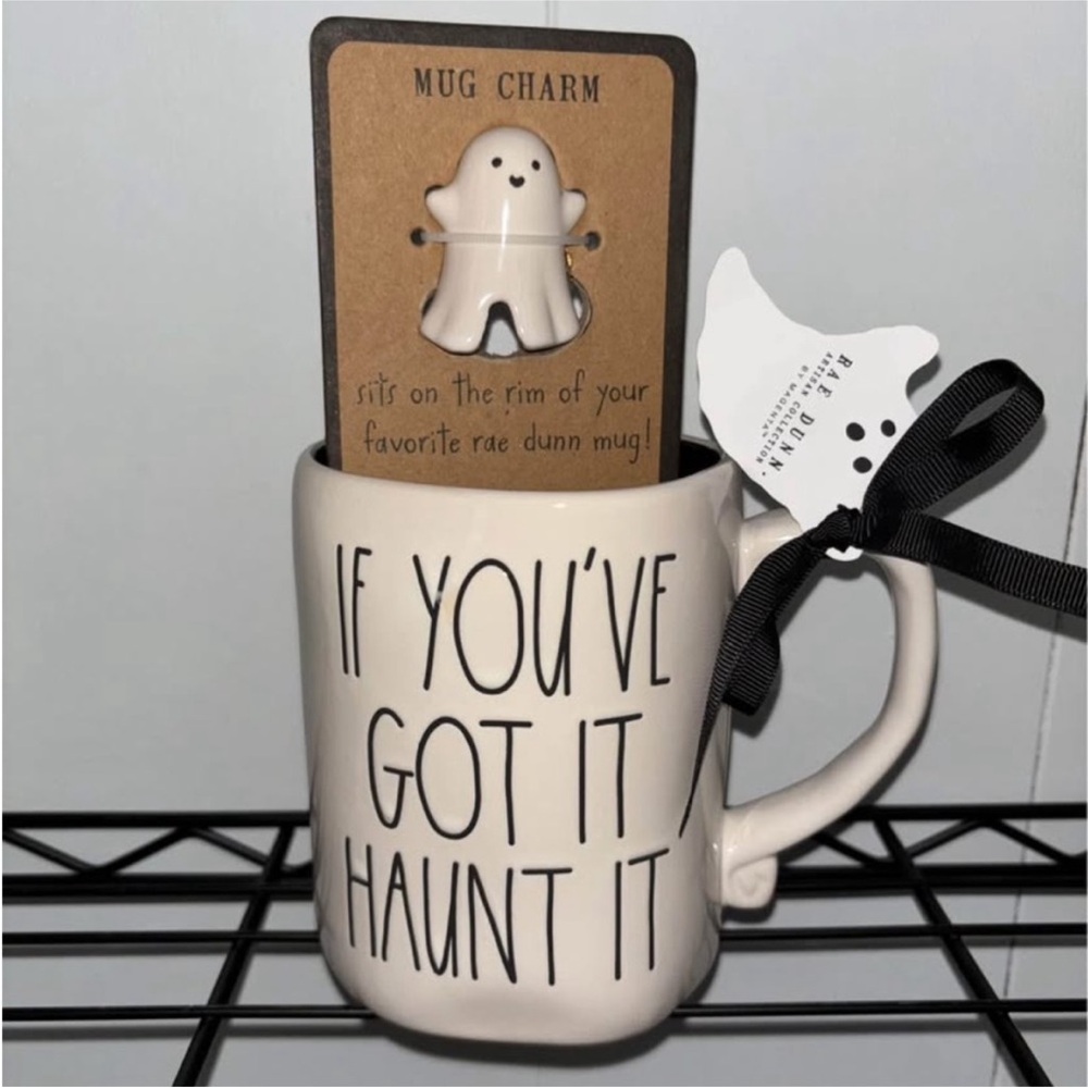 Rae Dunn If Youv’e got it Haunt It Mug with Ghost Charm